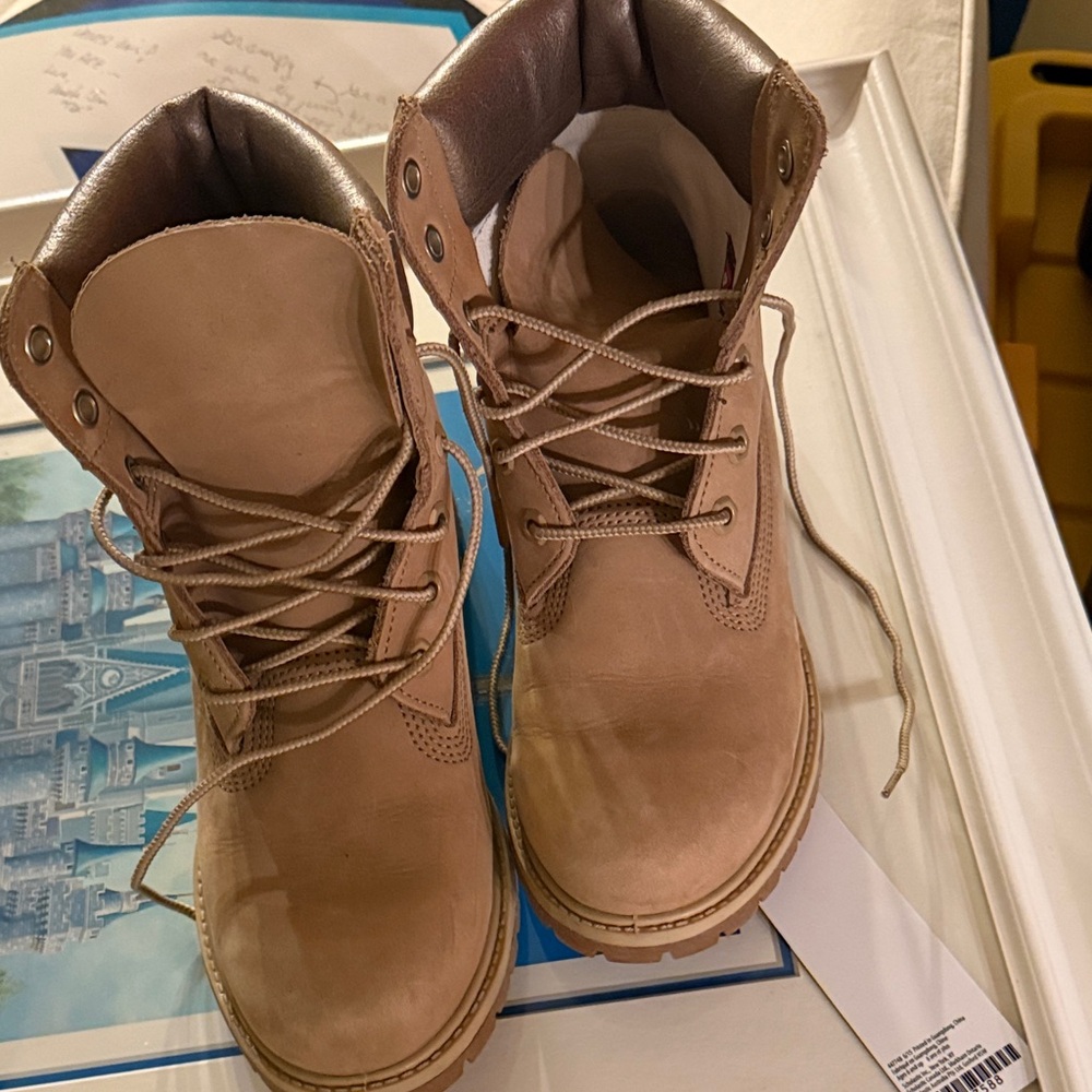 Timberland Women's Lace-Up Boots in Light Brown